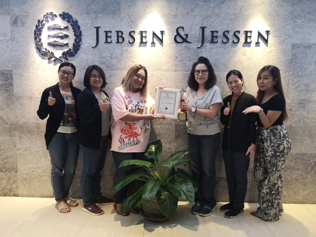 JJBST with employer award 2020